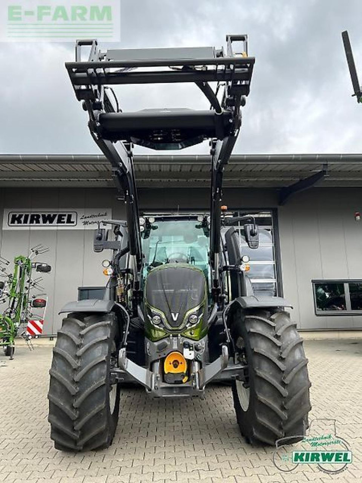 Трактор Valtra n 155 active Active: снимка 7 Трактор Valtra n 155 active Active: снимка 7