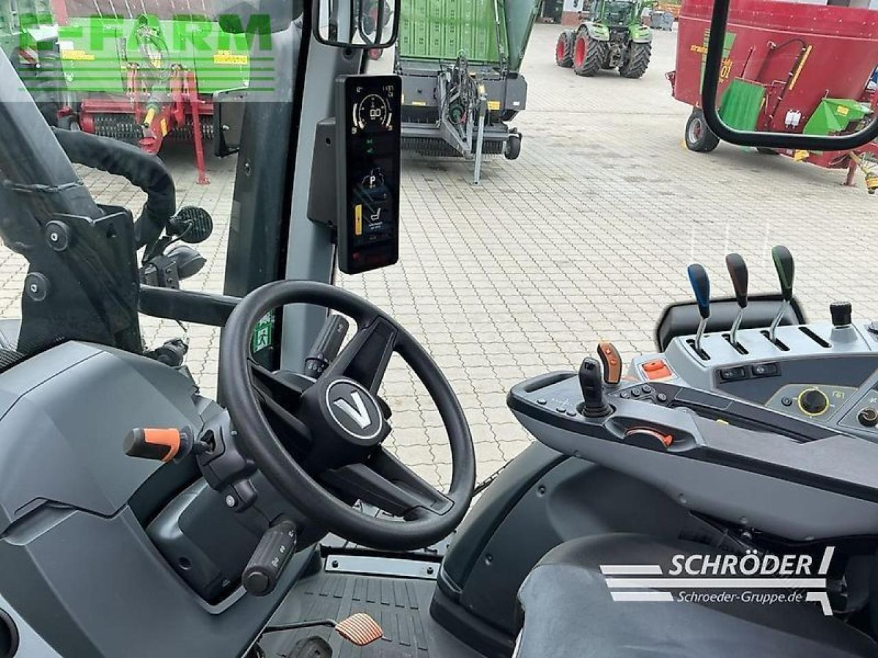 Valtra n 175 a - Трактор: снимка 2 Valtra n 175 a - Трактор: снимка 2