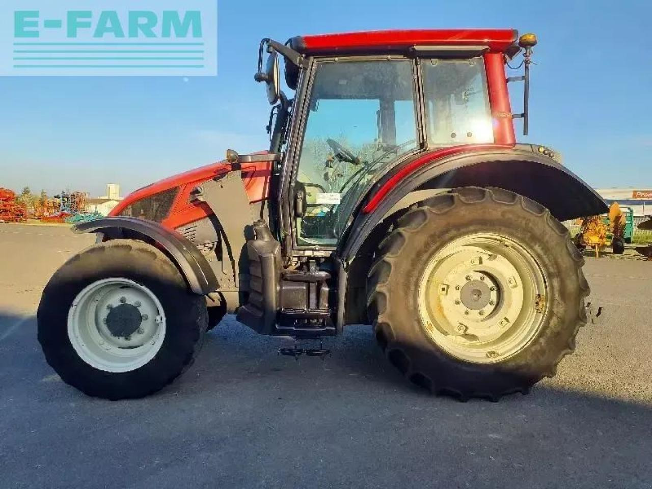 Valtra n103 - Трактор: снимка 3 Valtra n103 - Трактор: снимка 3