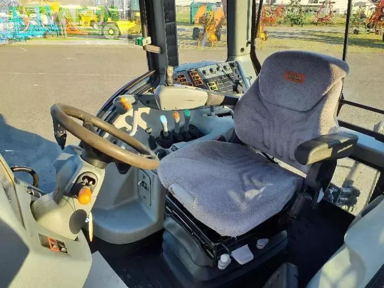 Valtra n103 - Трактор: снимка 5 Valtra n103 - Трактор: снимка 5