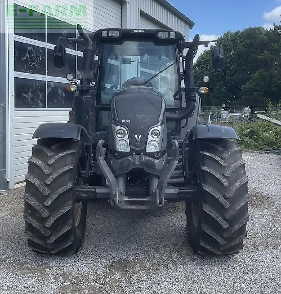 Valtra n123 - Трактор: снимка 2 Valtra n123 - Трактор: снимка 2