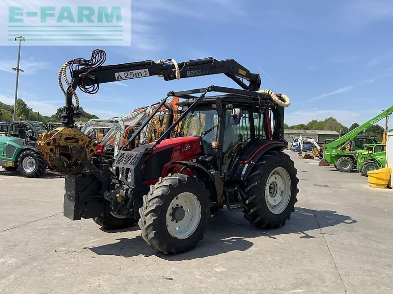 Valtra n123 hi tech tractor with roof mounted botex 560tl crane (st23285) - Трактор: снимка 5 Valtra n123 hi tech tractor with roof mounted botex 560tl crane (st23285) - Трактор: снимка 5