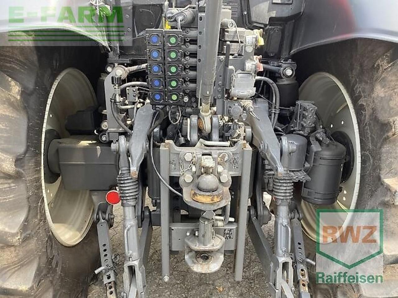 Valtra n135 d schlepper - Трактор: снимка 4 Valtra n135 d schlepper - Трактор: снимка 4
