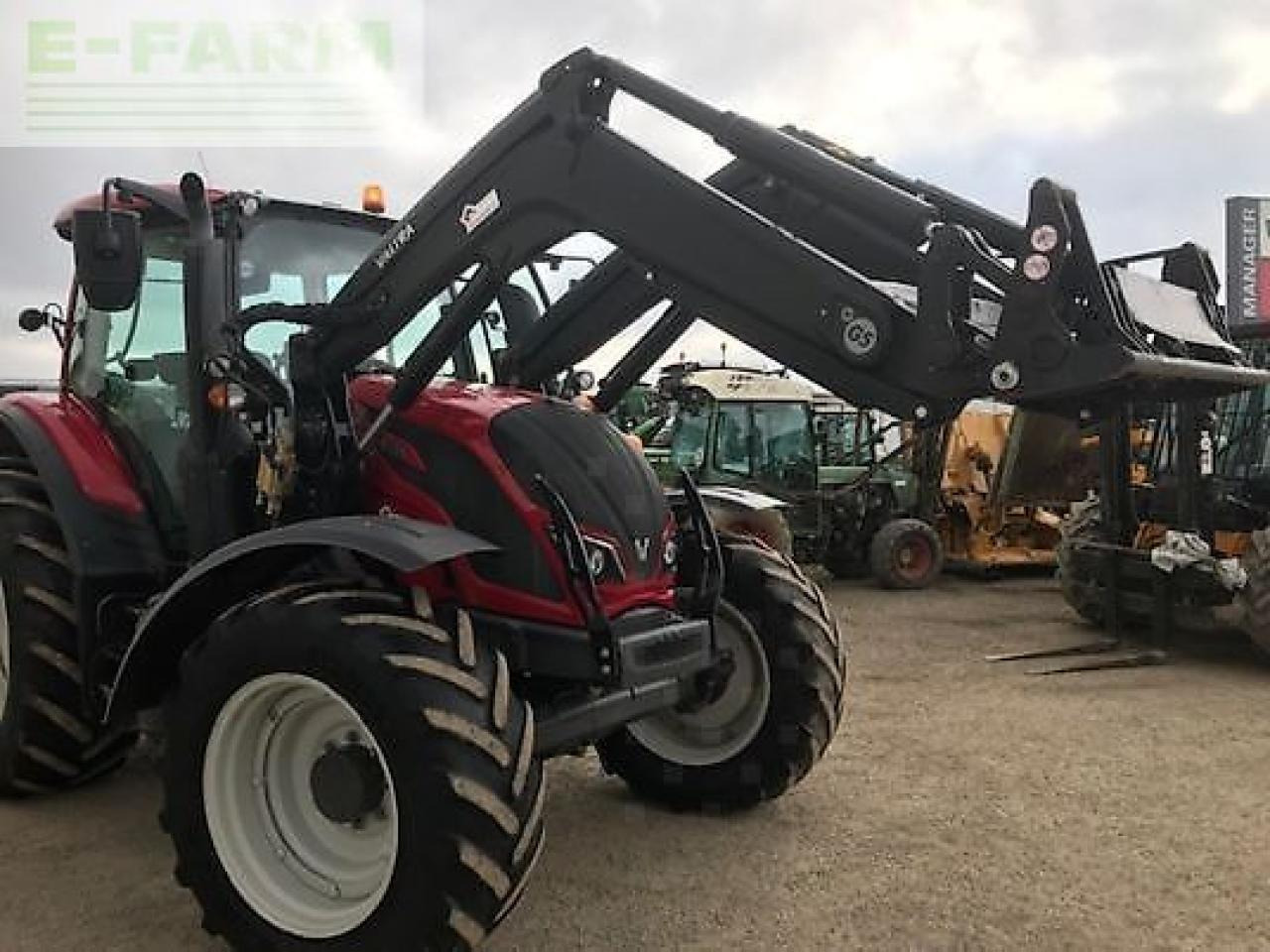 Valtra n154d - Трактор: снимка 4 Valtra n154d - Трактор: снимка 4