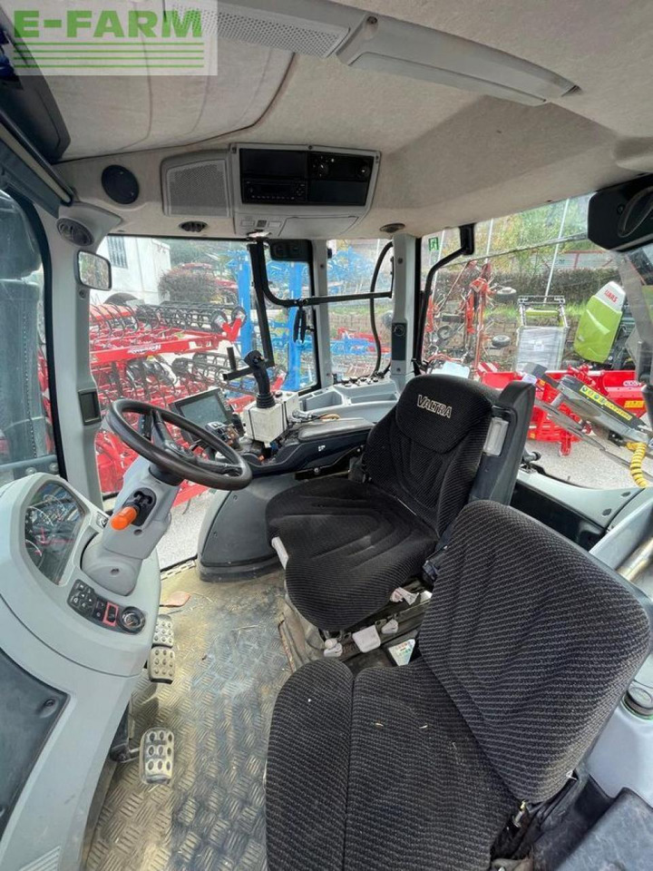Трактор Valtra n154e direct Direct: снимка 6