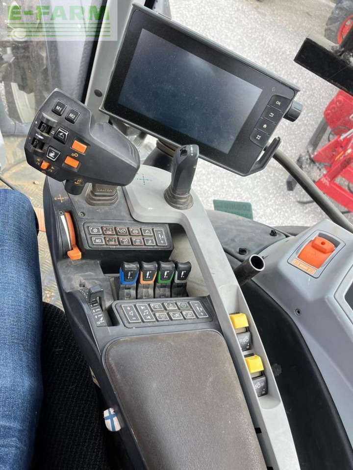 Valtra n154e direct Direct - Трактор: снимка 5 Valtra n154e direct Direct - Трактор: снимка 5