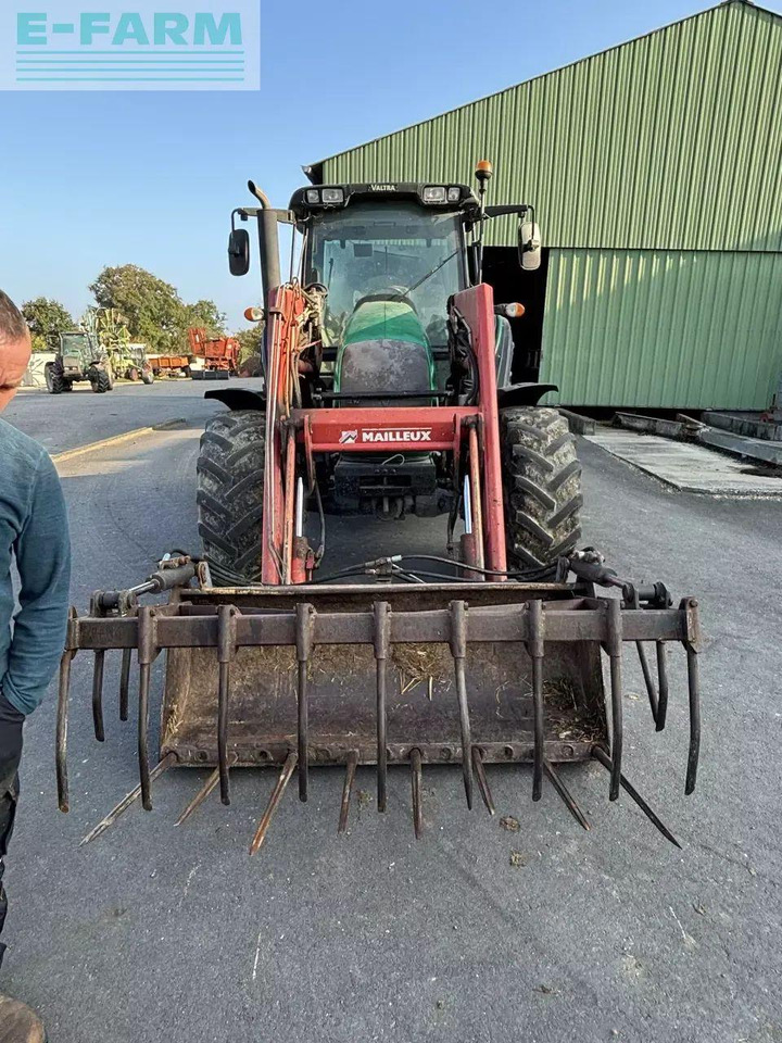 Valtra n92 hi - Трактор: снимка 4 Valtra n92 hi - Трактор: снимка 4
