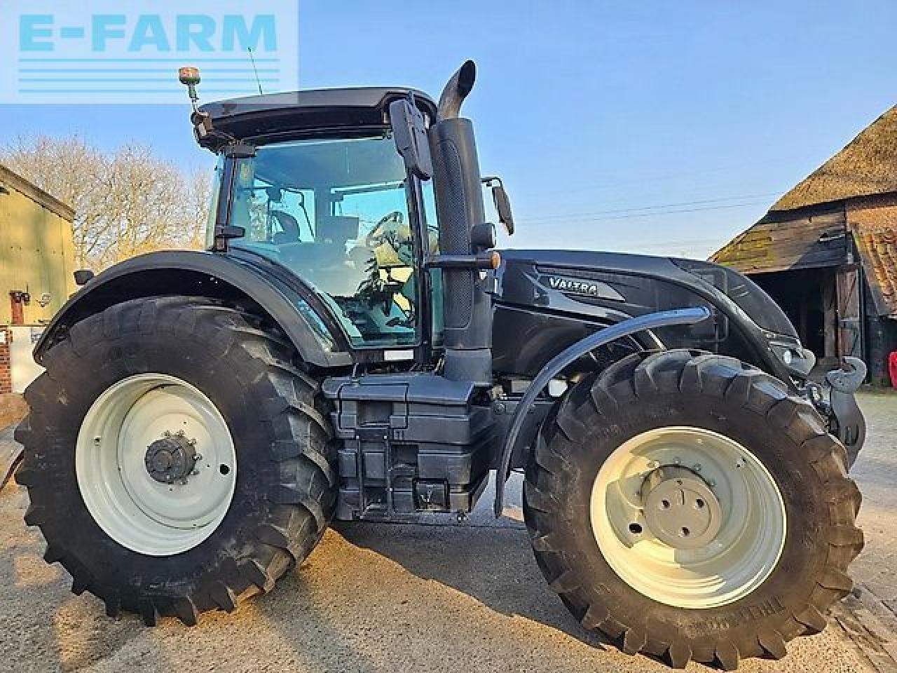 Valtra s394 smarttouch twintrac s274 s294 s324 s354 s374 fendt agco - Трактор: снимка 1 Valtra s394 smarttouch twintrac s274 s294 s324 s354 s374 fendt agco - Трактор: снимка 1