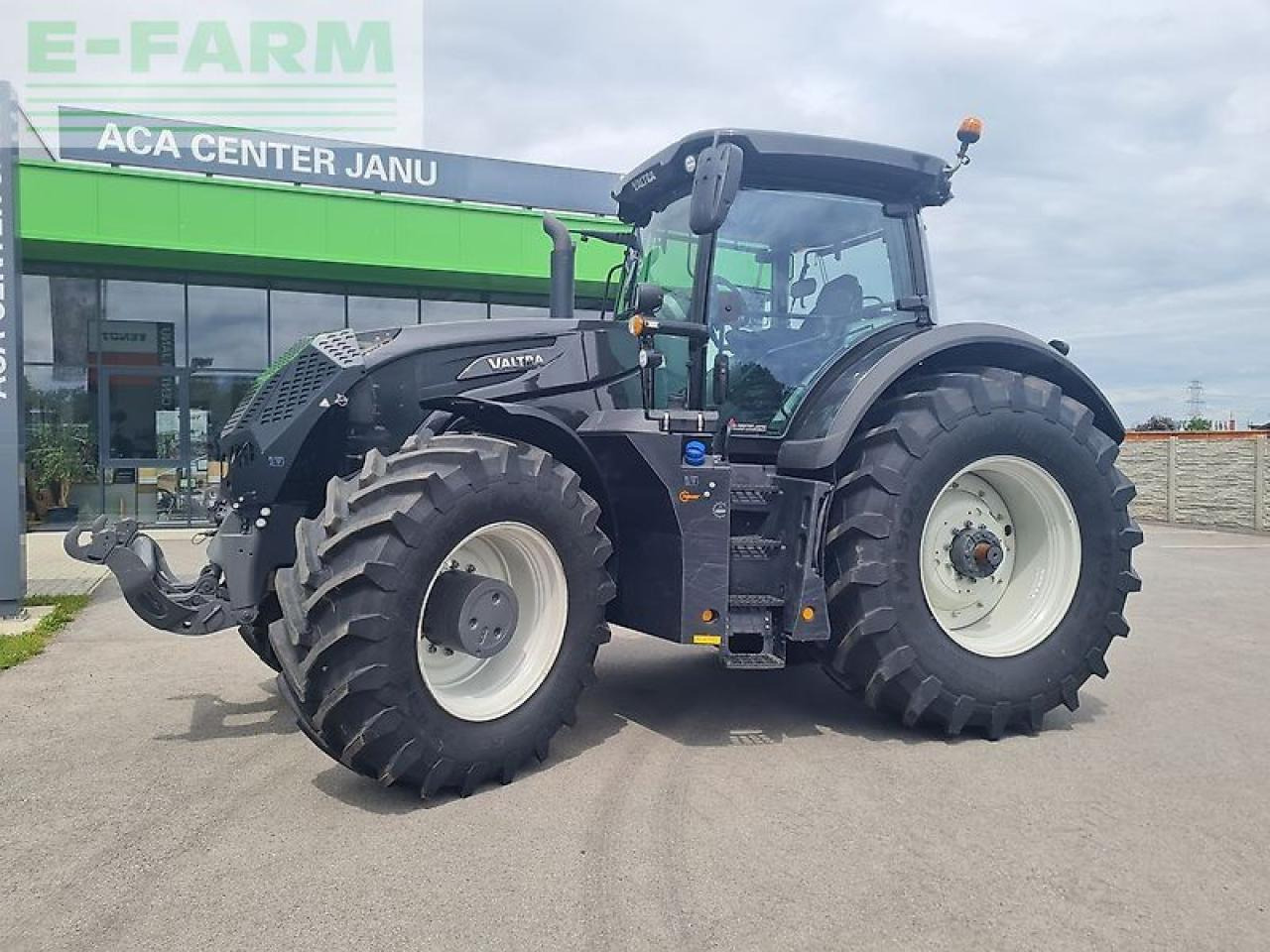 Valtra s394 (stufe v) - Трактор: снимка 1 Valtra s394 (stufe v) - Трактор: снимка 1