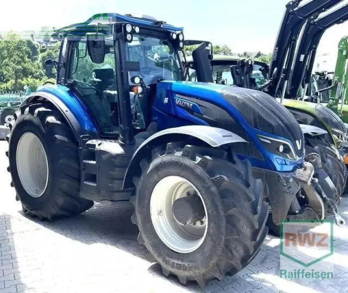 Valtra t 234 direct mit rüfa Direct - Трактор: снимка 1 Valtra t 234 direct mit rüfa Direct - Трактор: снимка 1
