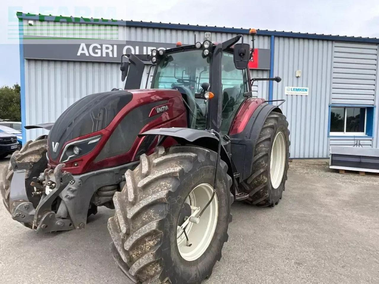 Valtra t 234 v smarttouch - Трактор: снимка 4 Valtra t 234 v smarttouch - Трактор: снимка 4