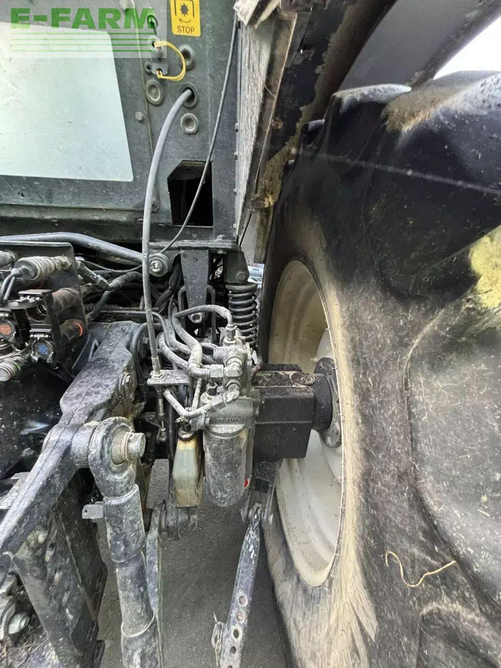 Valtra t121 hitech HiTech - Трактор: снимка 5 Valtra t121 hitech HiTech - Трактор: снимка 5