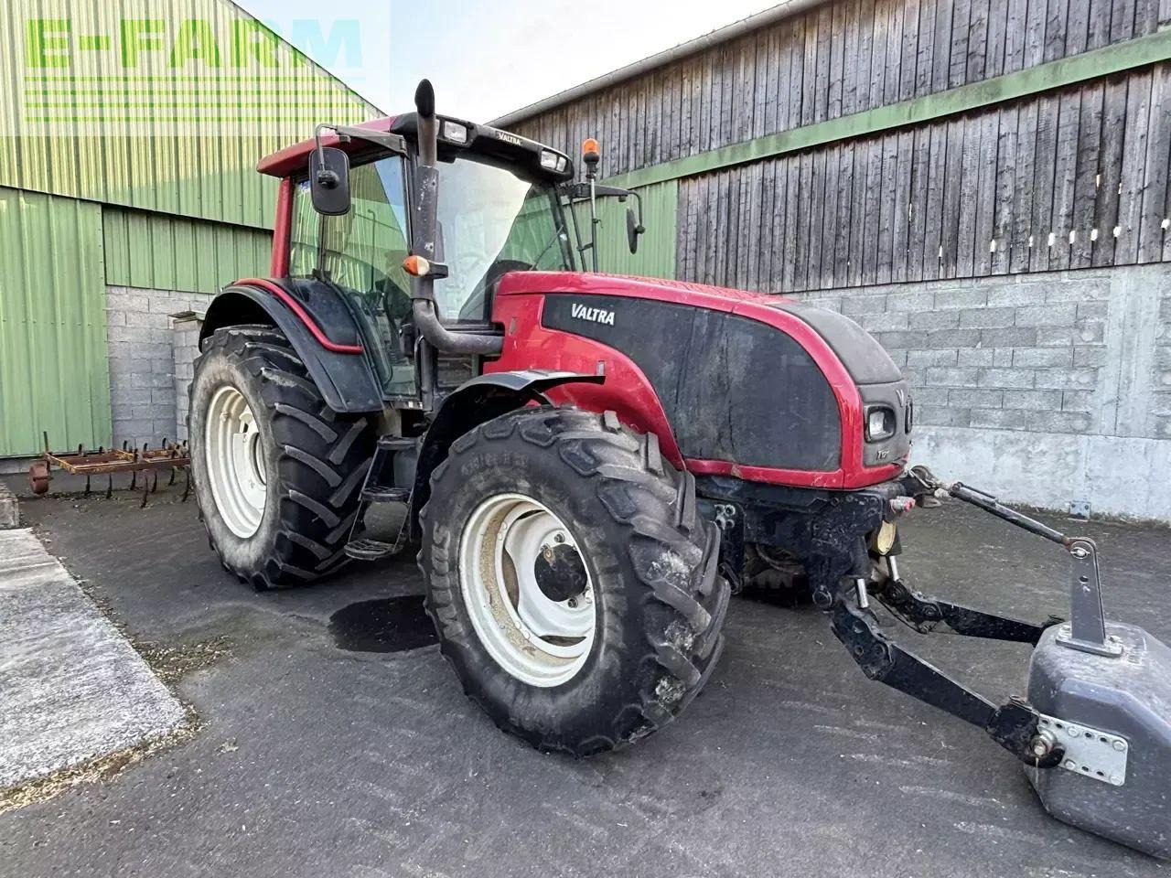 Valtra t121 hitech HiTech - Трактор: снимка 4 Valtra t121 hitech HiTech - Трактор: снимка 4