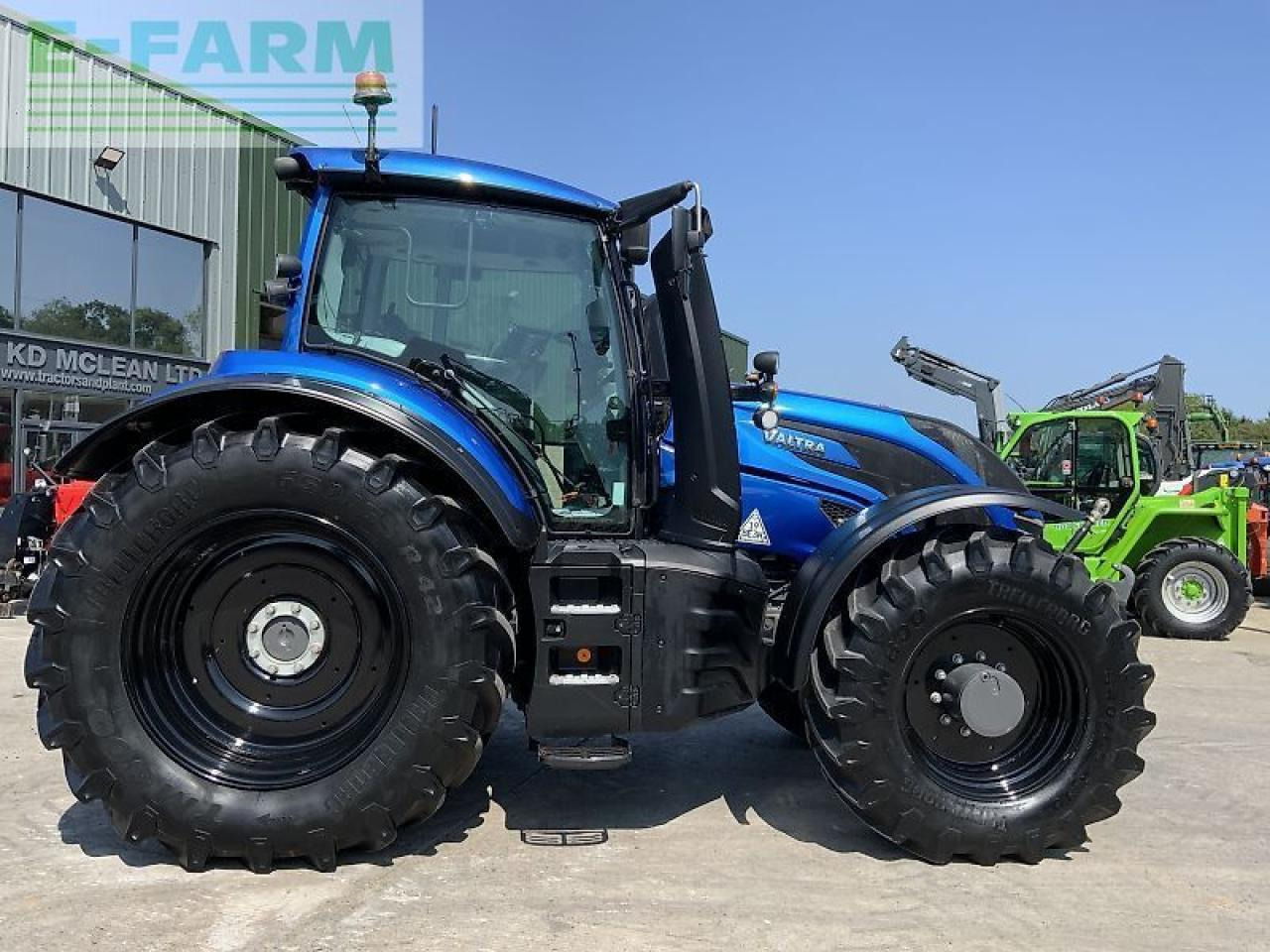 Valtra t215 direct tractor (st23688) Direct - Трактор: снимка 1 Valtra t215 direct tractor (st23688) Direct - Трактор: снимка 1