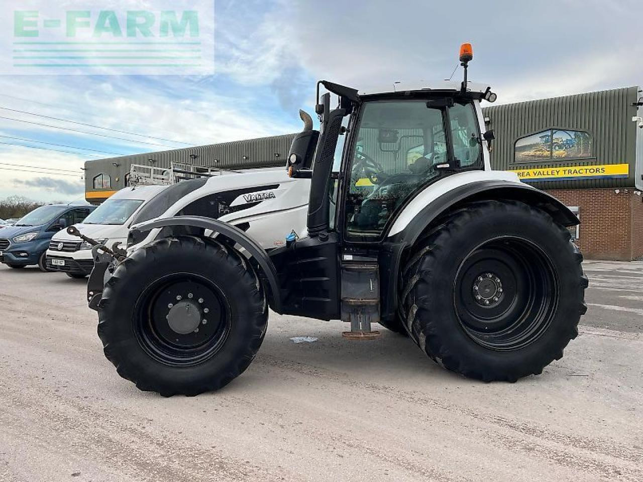 Valtra t234 - Трактор: снимка 2 Valtra t234 - Трактор: снимка 2