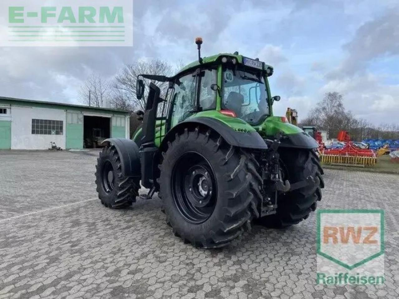Valtra t235v - Трактор: снимка 5 Valtra t235v - Трактор: снимка 5