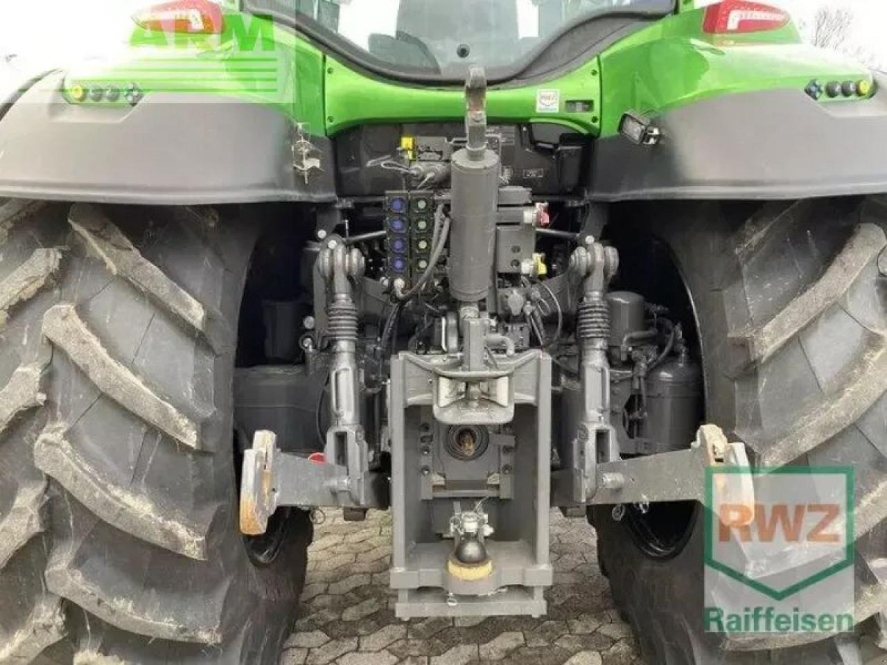 Valtra t235v - Трактор: снимка 4 Valtra t235v - Трактор: снимка 4