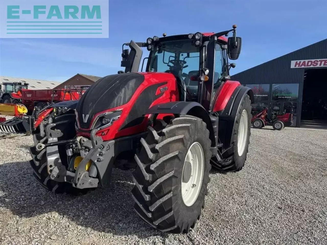 Valtra t255 activ med twin-trac vendbar købine Active - Трактор: снимка 4 Valtra t255 activ med twin-trac vendbar købine Active - Трактор: снимка 4