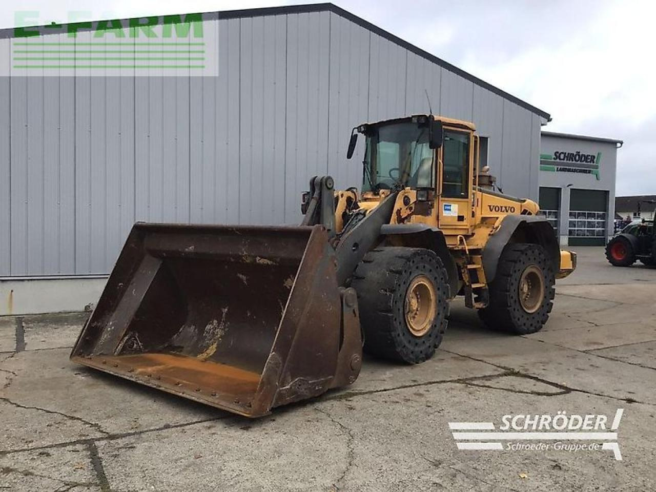 Volvo l 110 e - Мини багер: снимка 2 Volvo l 110 e - Мини багер: снимка 2