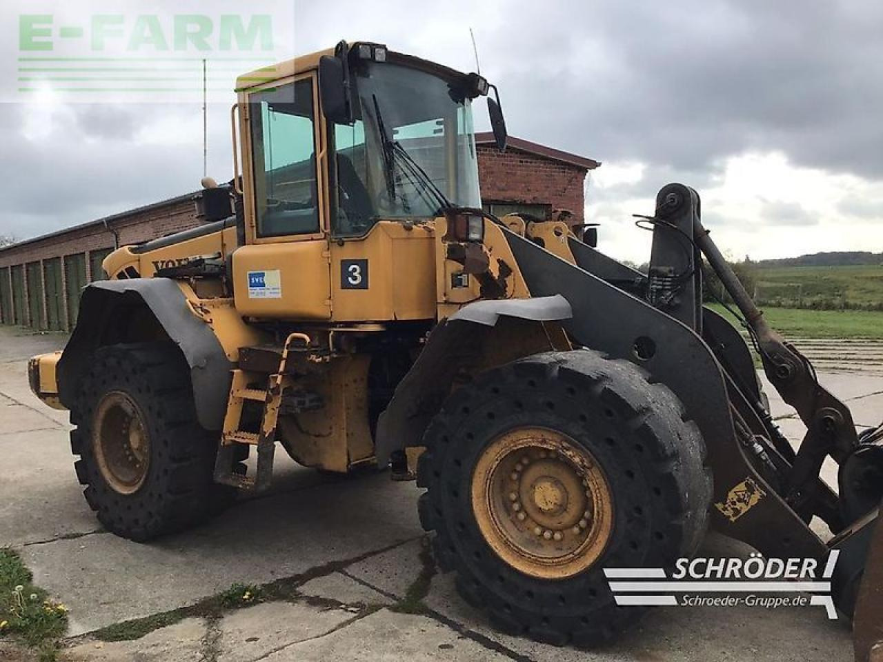 Volvo l 110 e - Мини багер: снимка 4 Volvo l 110 e - Мини багер: снимка 4