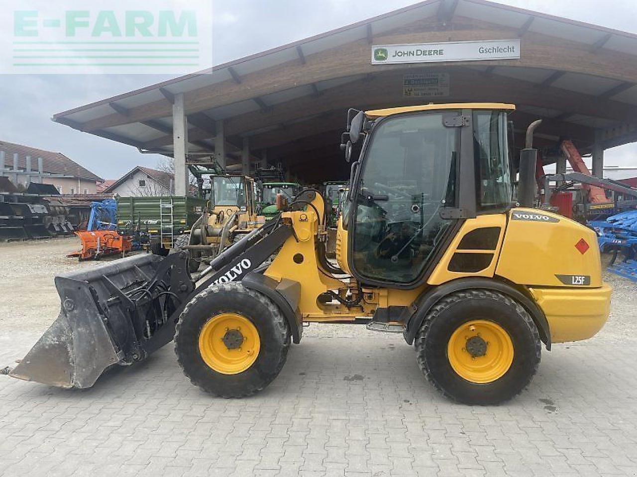 Volvo l 25f - Мини багер: снимка 2 Volvo l 25f - Мини багер: снимка 2