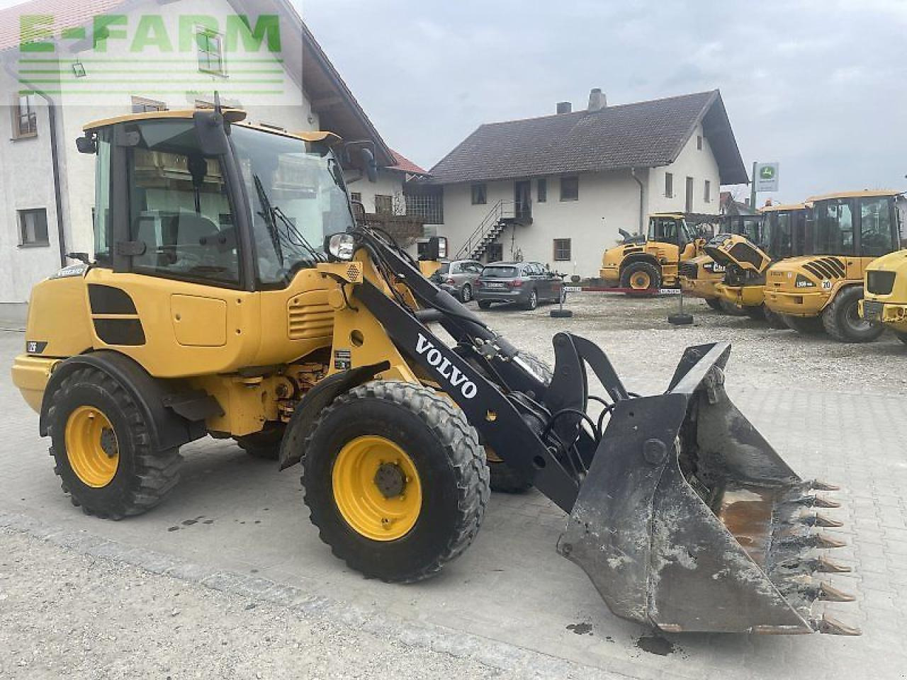 Volvo l 25f - Мини багер: снимка 5 Volvo l 25f - Мини багер: снимка 5
