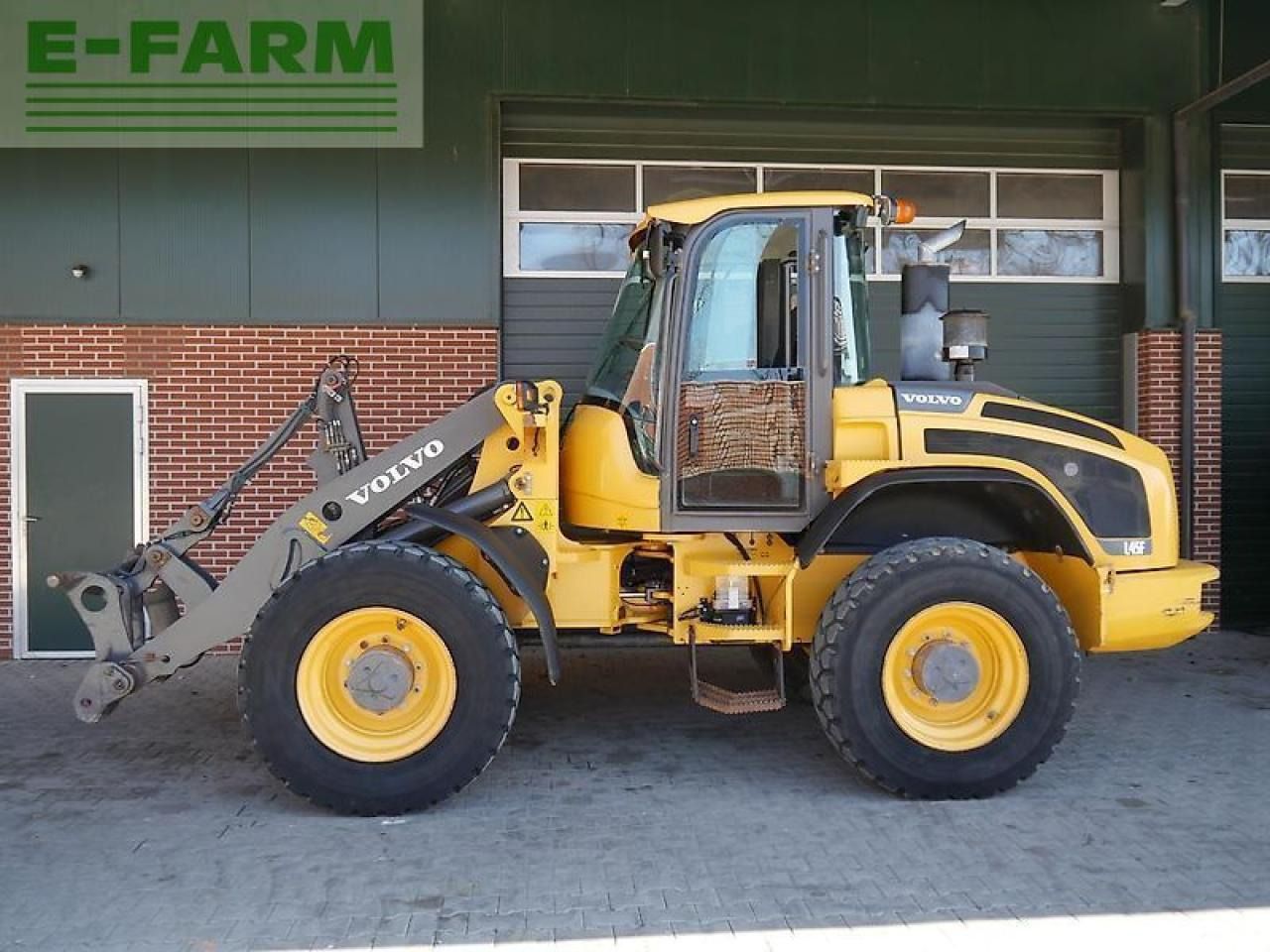 Volvo l45f - Мини багер: снимка 4 Volvo l45f - Мини багер: снимка 4