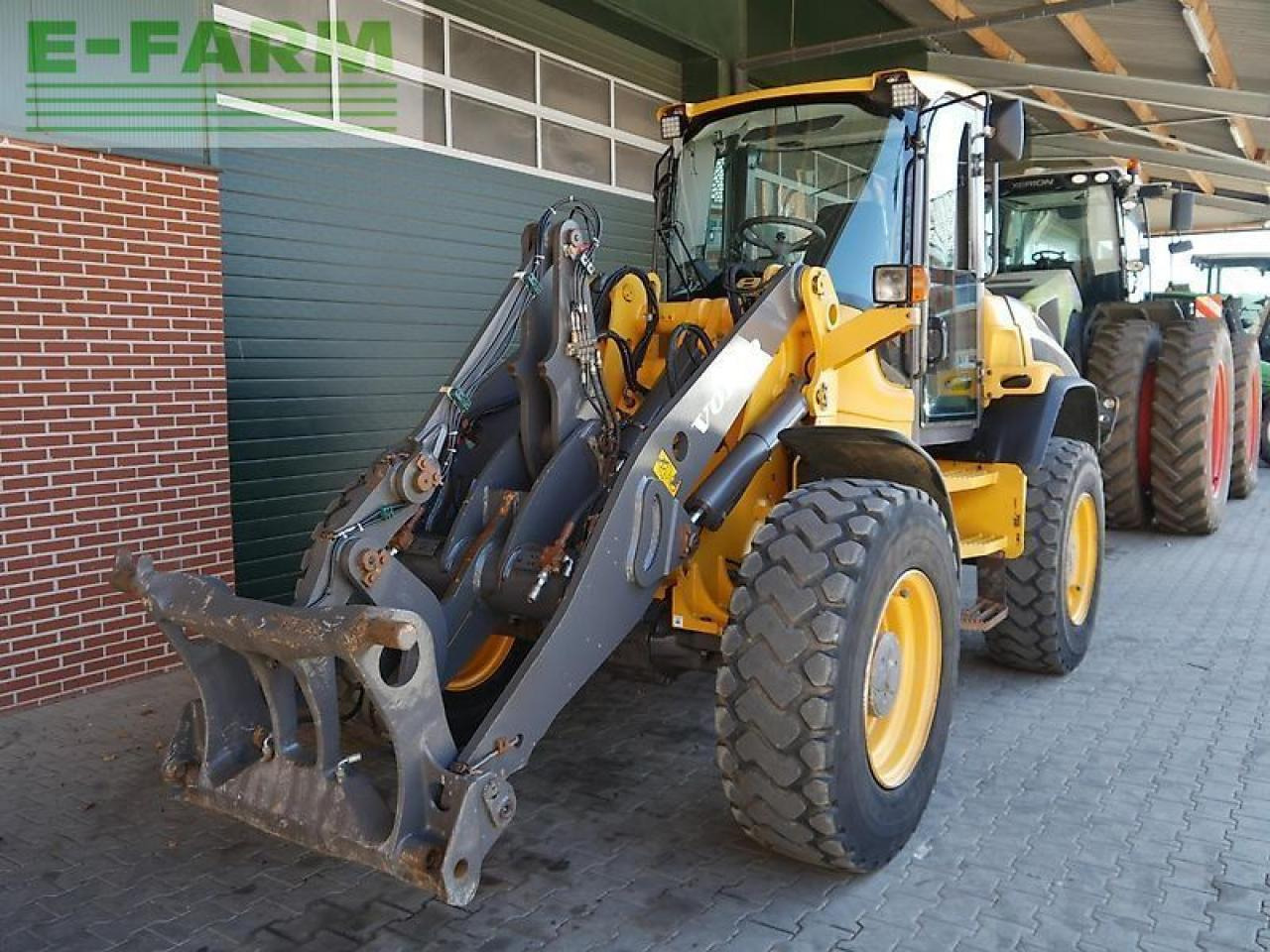 Volvo l45f - Мини багер: снимка 3 Volvo l45f - Мини багер: снимка 3