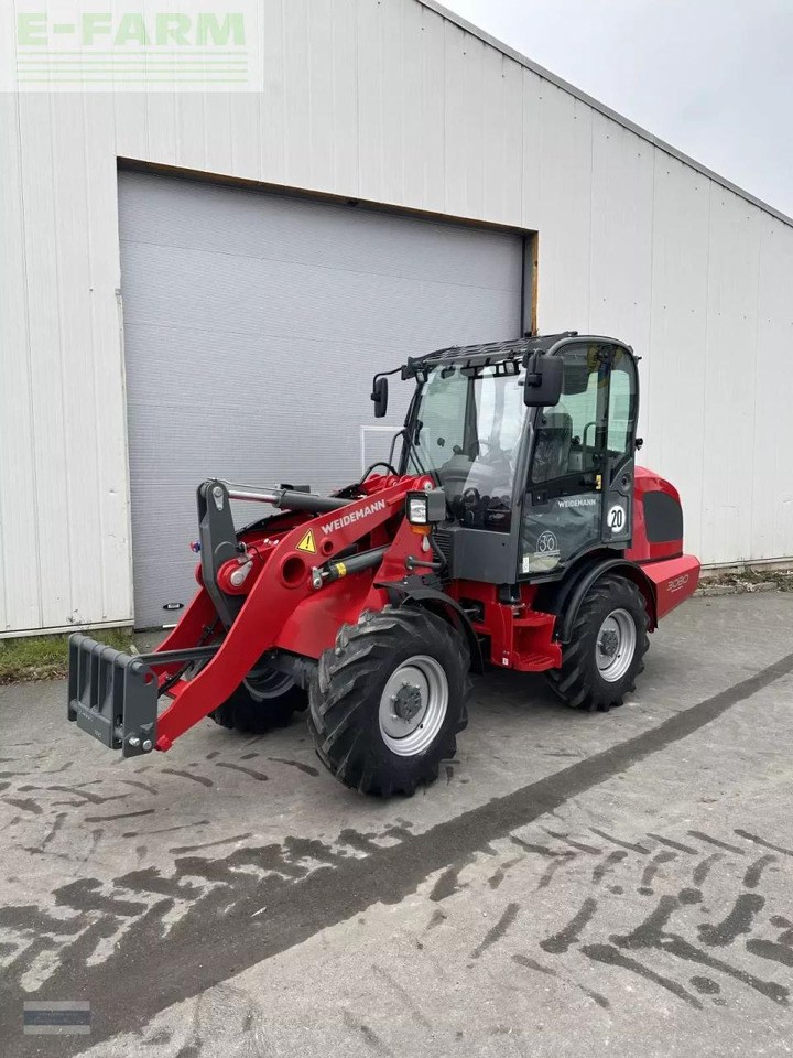 Weidemann 3080 - Мини багер: снимка 1 Weidemann 3080 - Мини багер: снимка 1