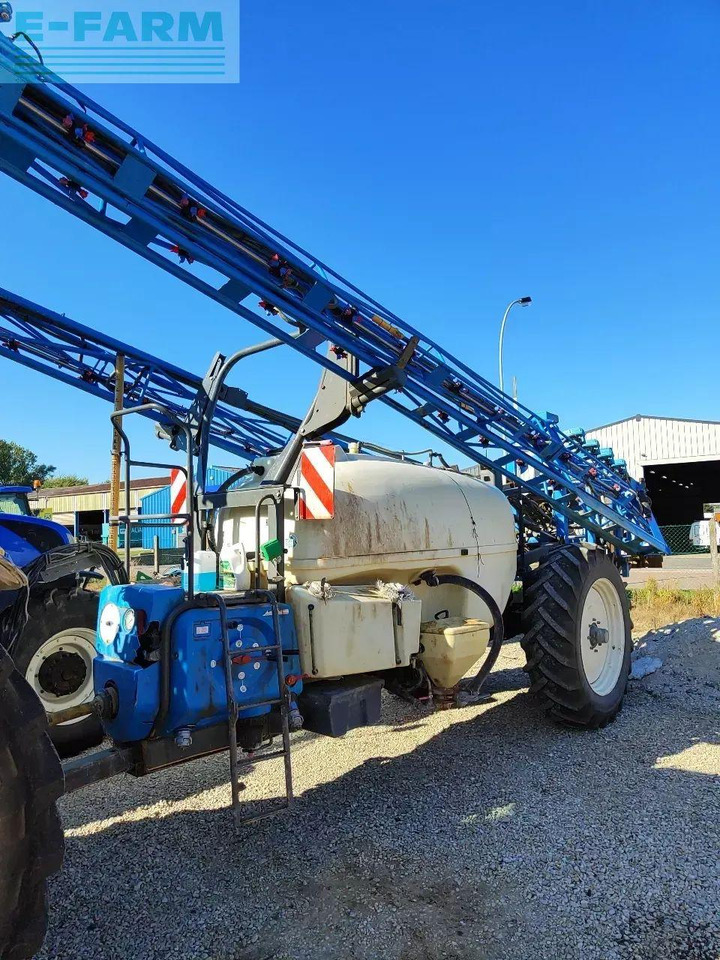 Meteor 3400 - Прикачна пръскачка: снимка 2 Meteor 3400 - Прикачна пръскачка: снимка 2