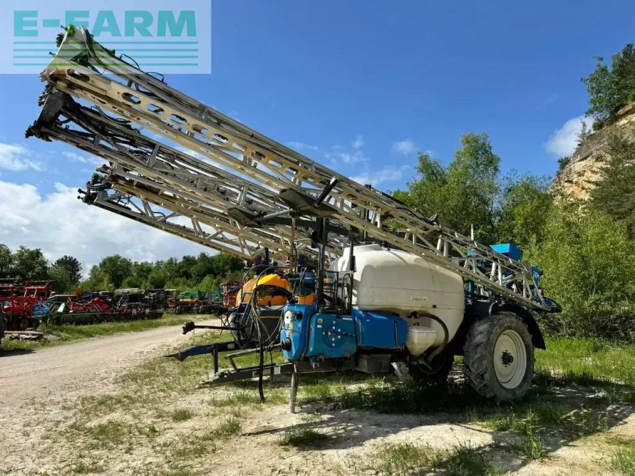 Meteor 4100 - Прикачна пръскачка: снимка 4 Meteor 4100 - Прикачна пръскачка: снимка 4