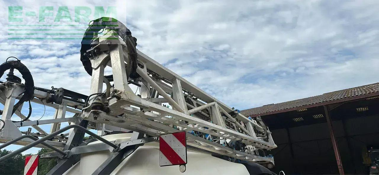 Meteor r activ 4200 - Прикачна пръскачка: снимка 5 Meteor r activ 4200 - Прикачна пръскачка: снимка 5