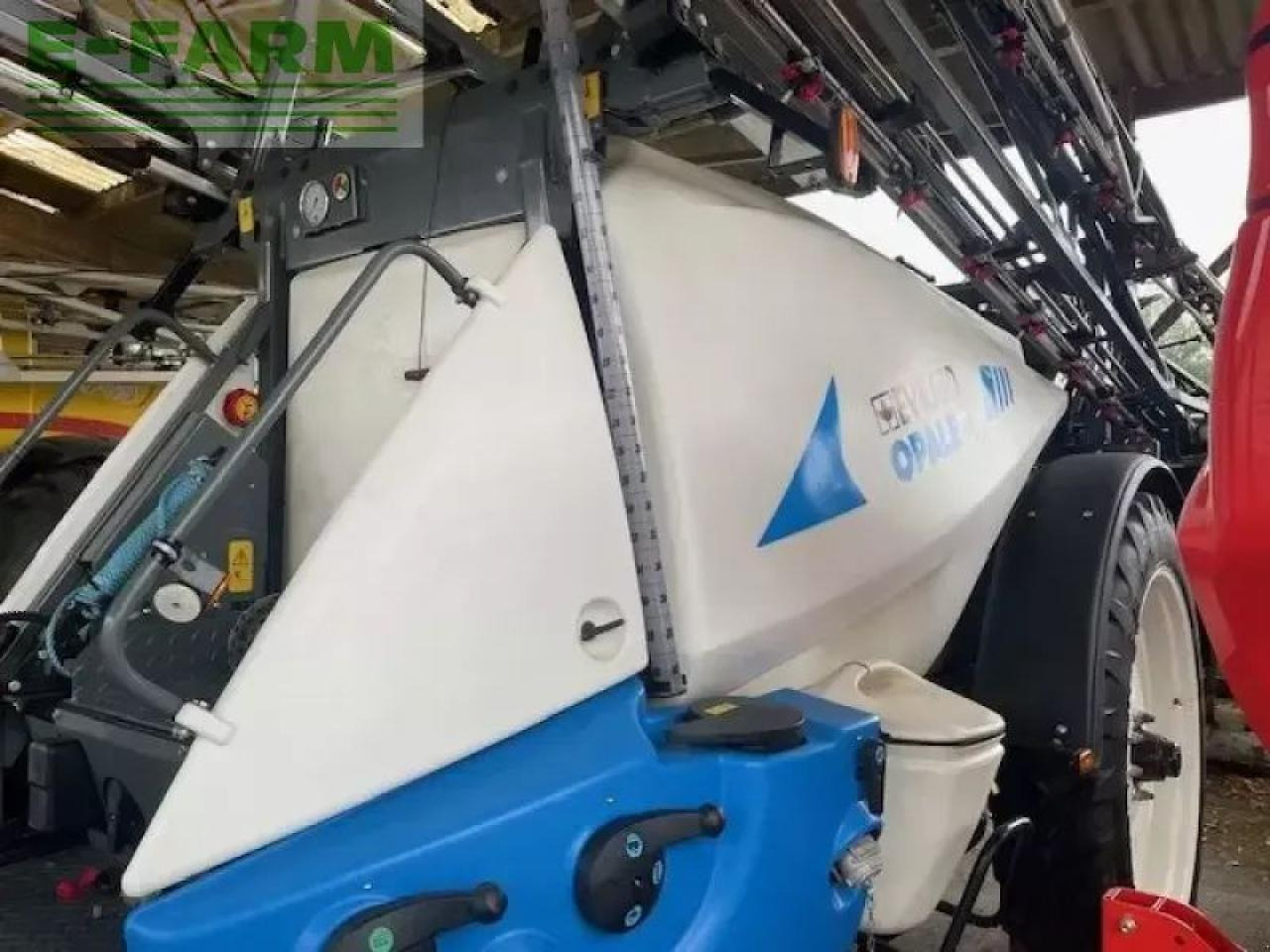 Opale4000 - Прикачна пръскачка: снимка 3 Opale4000 - Прикачна пръскачка: снимка 3