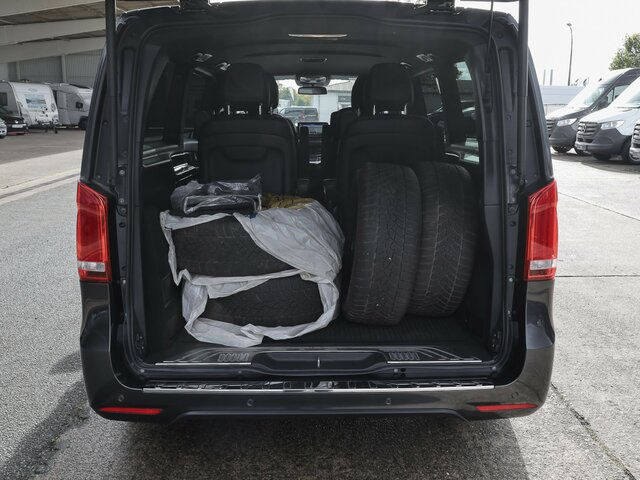 MERCEDES-BENZ EQV 300 Avantgarde,Extralang,6Sitze,2xKlima,LED... - Микробус, Електробус: снимка 2 MERCEDES-BENZ EQV 300 Avantgarde,Extralang,6Sitze,2xKlima,LED... - Микробус, Електробус: снимка 2