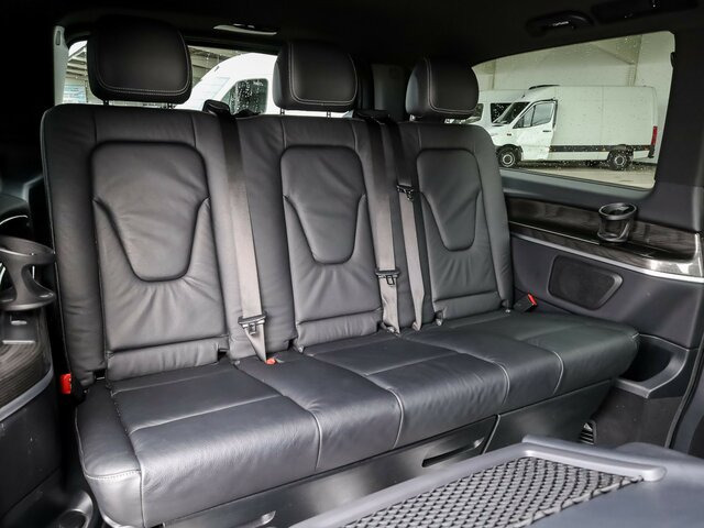 MERCEDES-BENZ EQV 300 Avantgarde,lang,6Sitze,2xSchiebetür el.... - Пътнически бус, Електрически бус: снимка 3 MERCEDES-BENZ EQV 300 Avantgarde,lang,6Sitze,2xSchiebetür el.... - Пътнически бус, Електрически бус: снимка 3