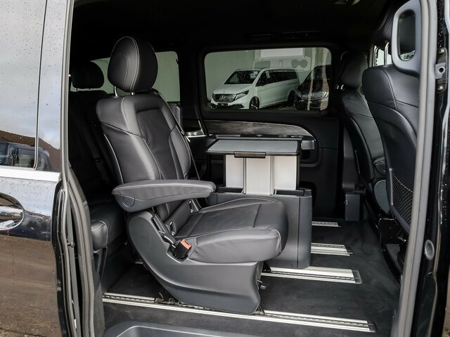 MERCEDES-BENZ EQV 300 Avantgarde,lang,6Sitze,2xSchiebetür el.... - Пътнически бус, Електрически бус: снимка 4 MERCEDES-BENZ EQV 300 Avantgarde,lang,6Sitze,2xSchiebetür el.... - Пътнически бус, Електрически бус: снимка 4