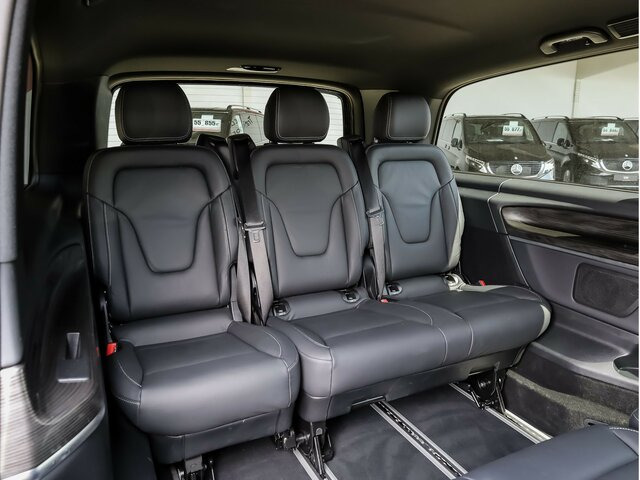 MERCEDES-BENZ EQV 300 Extralang,Avantgarde,8Sitze,2elektr.Tür - Микробус, Електробус: снимка 5 MERCEDES-BENZ EQV 300 Extralang,Avantgarde,8Sitze,2elektr.Tür - Микробус, Електробус: снимка 5