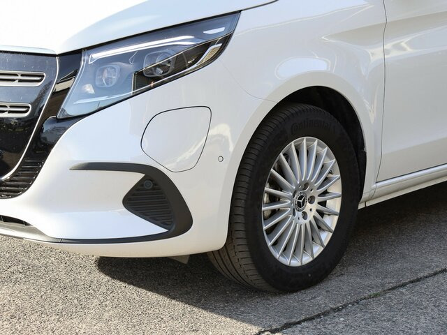 MERCEDES-BENZ EQV 300 lang,7Sitze,2Schiebetüren,Distronic,LED... - Пътнически бус, Електрически бус: снимка 2 MERCEDES-BENZ EQV 300 lang,7Sitze,2Schiebetüren,Distronic,LED... - Пътнически бус, Електрически бус: снимка 2