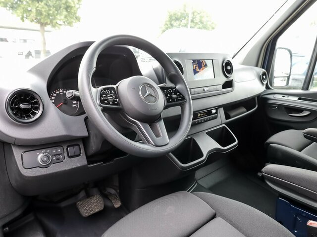 MERCEDES-BENZ Sprinter 315 CDI Maxi Kombi Tourer,8Sitze,Kamera... - Пътнически бус: снимка 4 MERCEDES-BENZ Sprinter 315 CDI Maxi Kombi Tourer,8Sitze,Kamera... - Пътнически бус: снимка 4