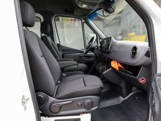 MERCEDES-BENZ Sprinter 315 CDI Maxi KombiTourer,8Sitze,Kamera - Микробус, Пътнически бус: снимка 2 MERCEDES-BENZ Sprinter 315 CDI Maxi KombiTourer,8Sitze,Kamera - Микробус, Пътнически бус: снимка 2