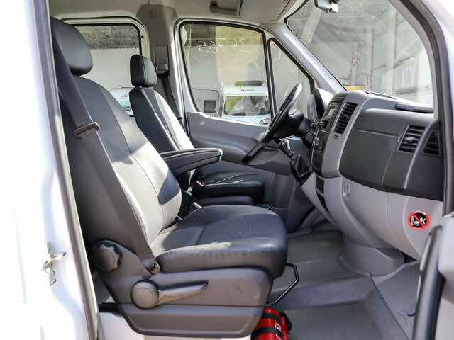 MERCEDES-BENZ Sprinter 316CDI DOKA,Allrad,AHK,Standhzg. - Брезентов бус, Бус с двойна кабина: снимка 2 MERCEDES-BENZ Sprinter 316CDI DOKA,Allrad,AHK,Standhzg. - Брезентов бус, Бус с двойна кабина: снимка 2