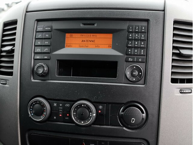 MERCEDES-BENZ Sprinter 316CDI DOKA,Allrad,Klima,Standheizung - Бордови бус: снимка 5 MERCEDES-BENZ Sprinter 316CDI DOKA,Allrad,Klima,Standheizung - Бордови бус: снимка 5