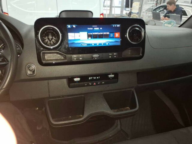 MERCEDES-BENZ Sprinter 317 CDI,3665mm,Automatik,Kamera... - Товарен бус: снимка 3 MERCEDES-BENZ Sprinter 317 CDI,3665mm,Automatik,Kamera... - Товарен бус: снимка 3