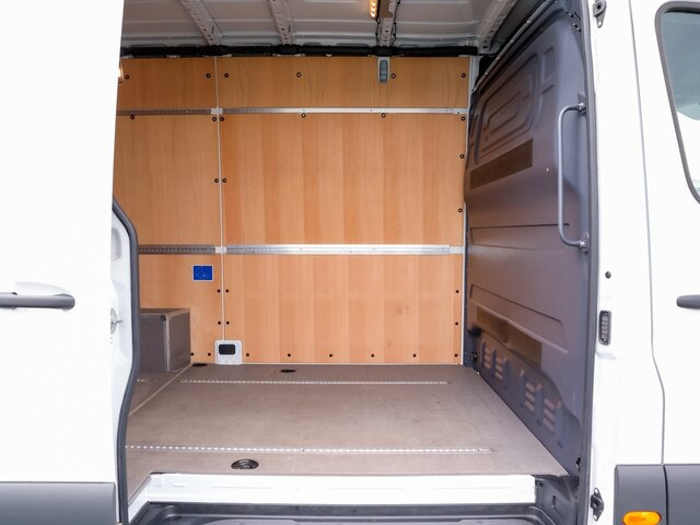 MERCEDES-BENZ Sprinter 317 CDI Kasten,L2H2,MBUX,Kamera - Товарен бус: снимка 2 MERCEDES-BENZ Sprinter 317 CDI Kasten,L2H2,MBUX,Kamera - Товарен бус: снимка 2