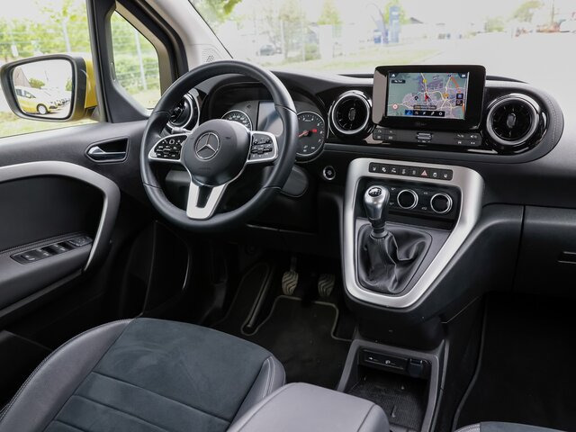 MERCEDES-BENZ T 180 Power Plus,AHK,LED,Navi,Kamera,Tempomat - Пътнически бус: снимка 3 MERCEDES-BENZ T 180 Power Plus,AHK,LED,Navi,Kamera,Tempomat - Пътнически бус: снимка 3