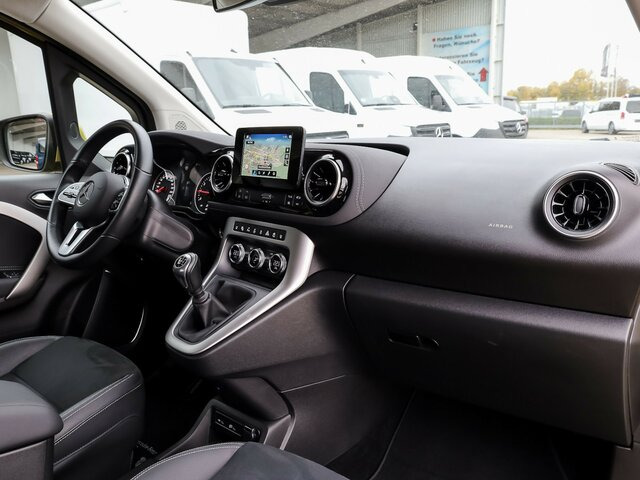 MERCEDES-BENZ T 180 Progressive,AMF Rollstuhlrampe,LED,Navi... - Пътнически бус: снимка 5 MERCEDES-BENZ T 180 Progressive,AMF Rollstuhlrampe,LED,Navi... - Пътнически бус: снимка 5