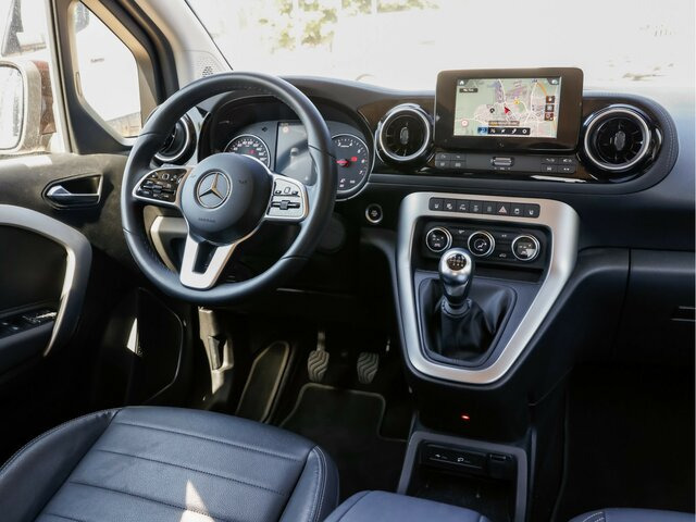 MERCEDES-BENZ T 180 Progressive,MBUX,LED,AHK,Navi,Kamera - Пътнически бус: снимка 3 MERCEDES-BENZ T 180 Progressive,MBUX,LED,AHK,Navi,Kamera - Пътнически бус: снимка 3