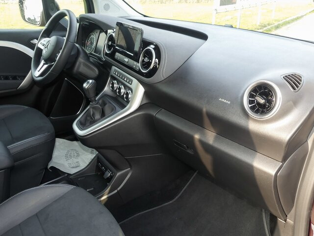MERCEDES-BENZ T 180 Progressive,MBUX,LED,Navi,Kamera,Tempomat - Пътнически бус: снимка 2 MERCEDES-BENZ T 180 Progressive,MBUX,LED,Navi,Kamera,Tempomat - Пътнически бус: снимка 2