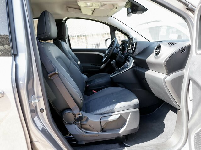 Пътнически бус MERCEDES-BENZ T 180 Progressive,MBUX,LED,Navi,Kamera,Tempomat: снимка 26