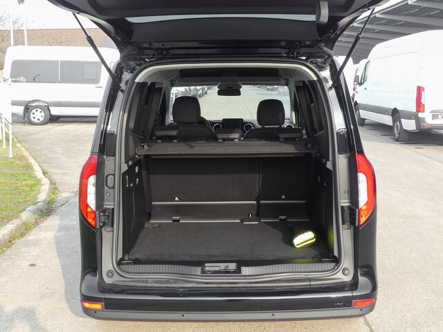 Пътнически бус MERCEDES-BENZ T 180 d,Power Plus,LED,MBUX,Navi,Rückfahrkamera: снимка 20